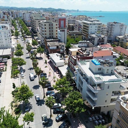 Hotel Vila Emes Дуррес Екстер'єр фото