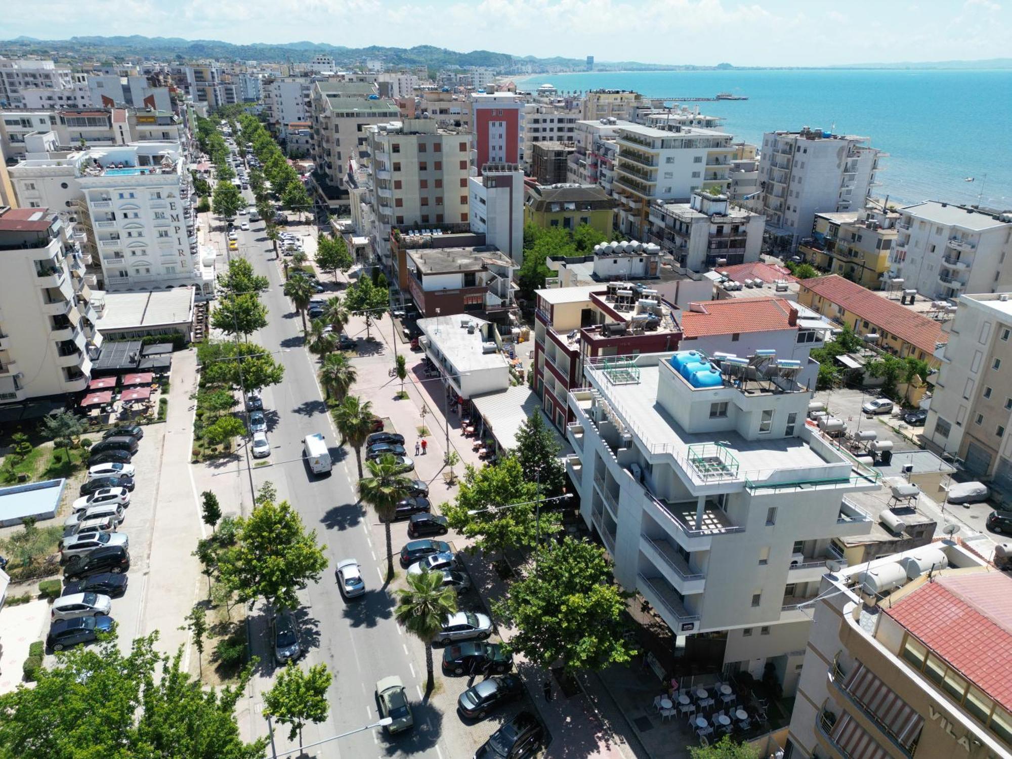 Hotel Vila Emes Дуррес Екстер'єр фото