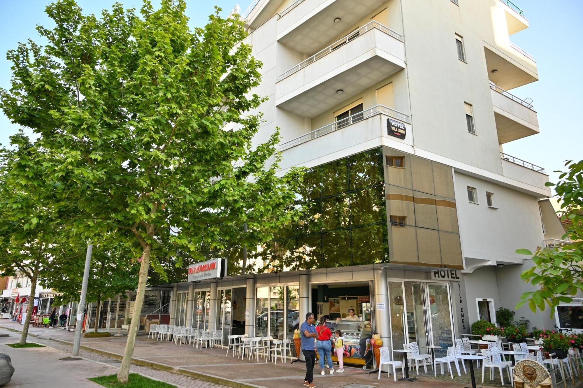 Hotel Vila Emes Дуррес Екстер'єр фото
